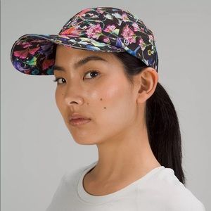 🍋Lululemon NWT - fast and free run hat black floral